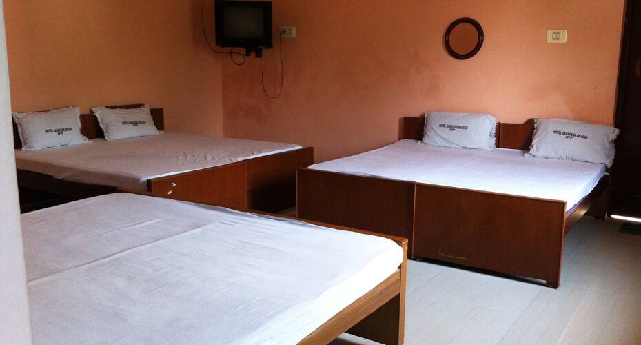 Hotel Sree Saravana Bhavan, Mettupalayam 5